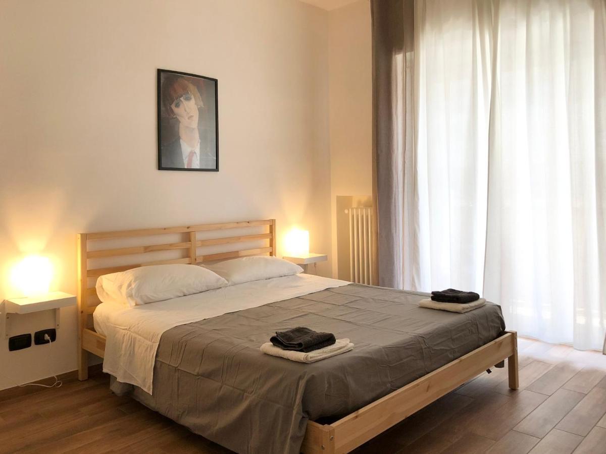 Italien Chic, Camera Con Bagni Condivisi バーリ エクステリア 写真