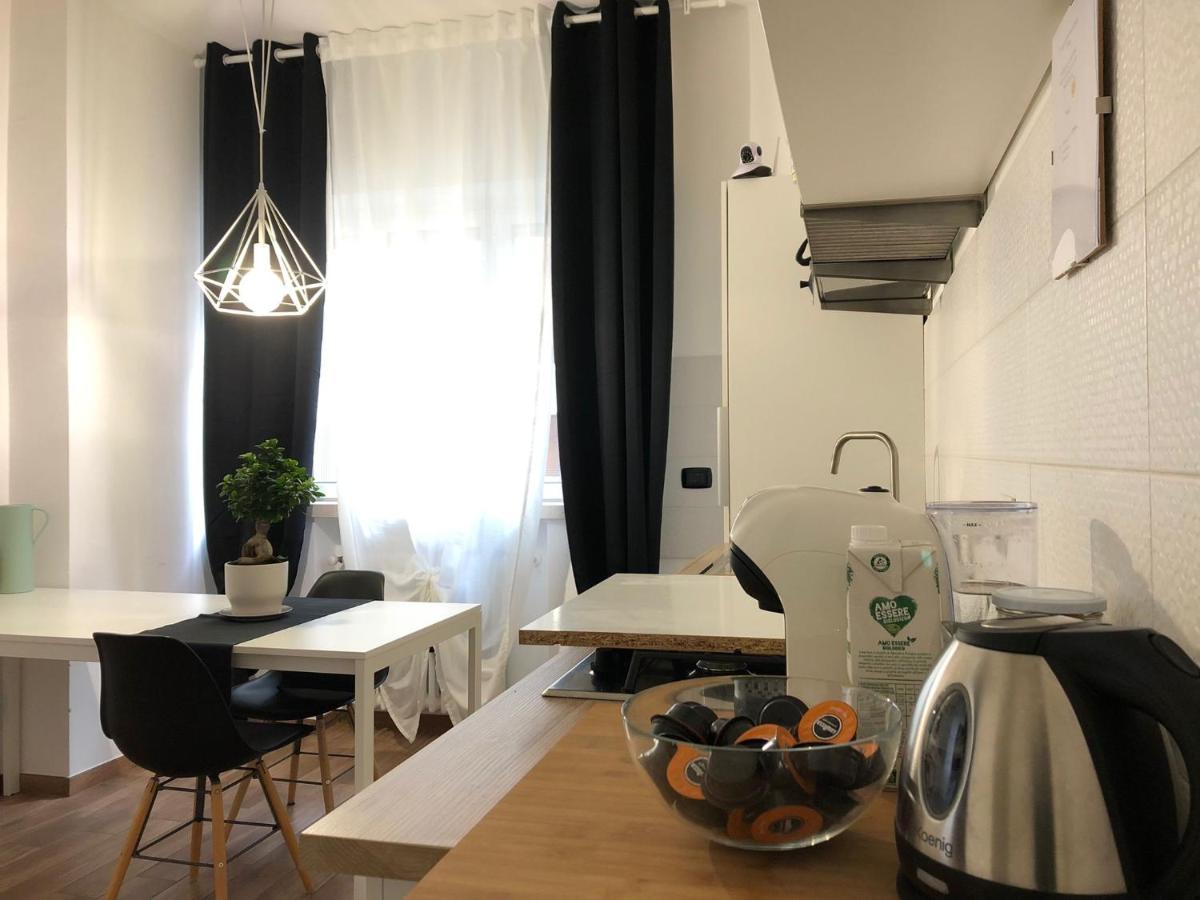 Italien Chic, Camera Con Bagni Condivisi バーリ エクステリア 写真